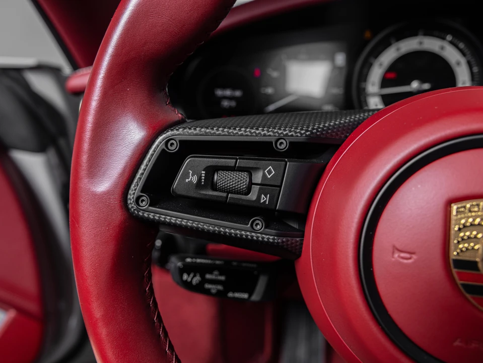 2022 Porsche 992 Carrera 4S - Image 26 of 31