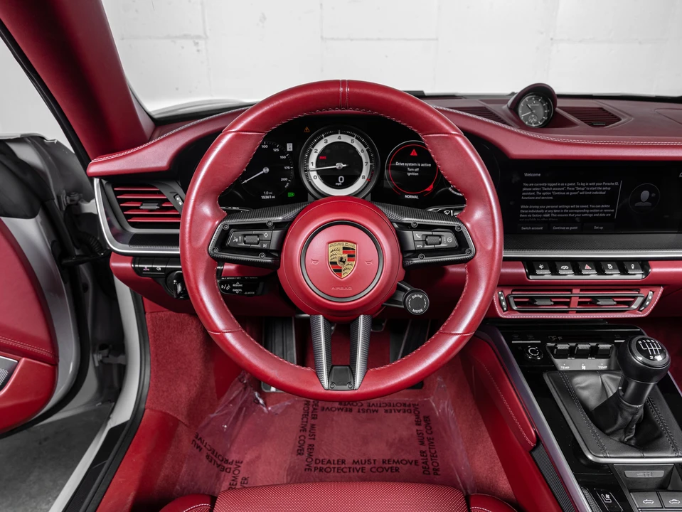 2022 Porsche 992 Carrera 4S - Image 25 of 31