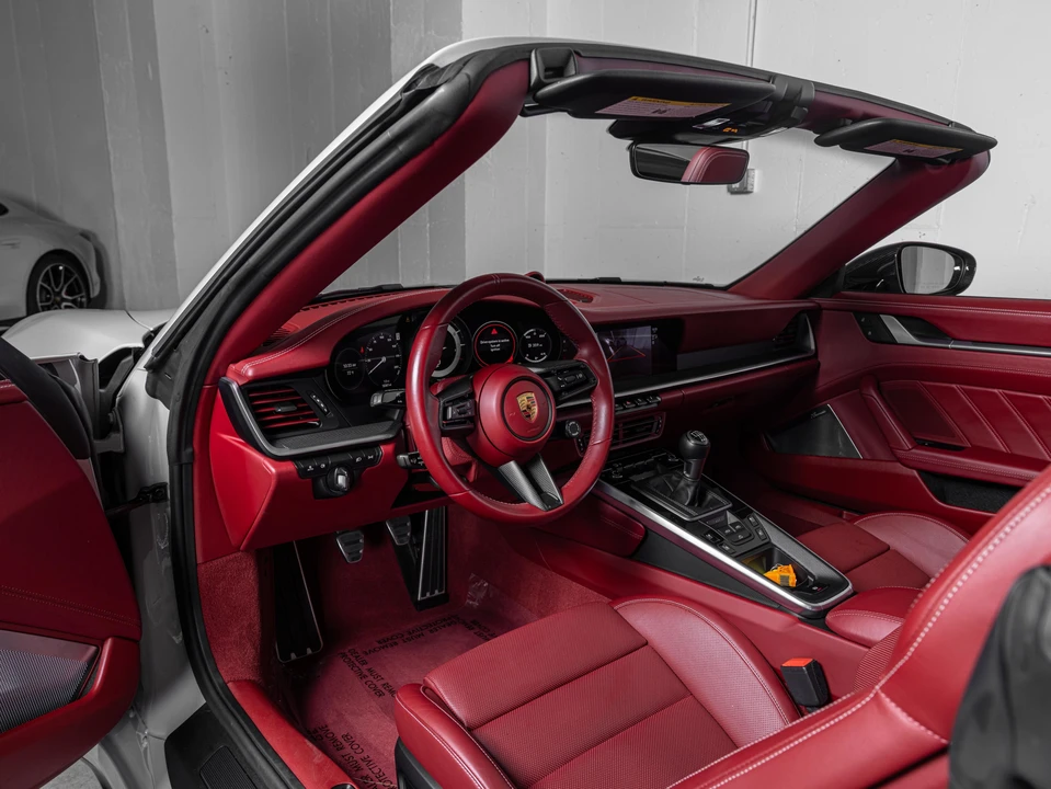 2022 Porsche 992 Carrera 4S - Image 4 of 31