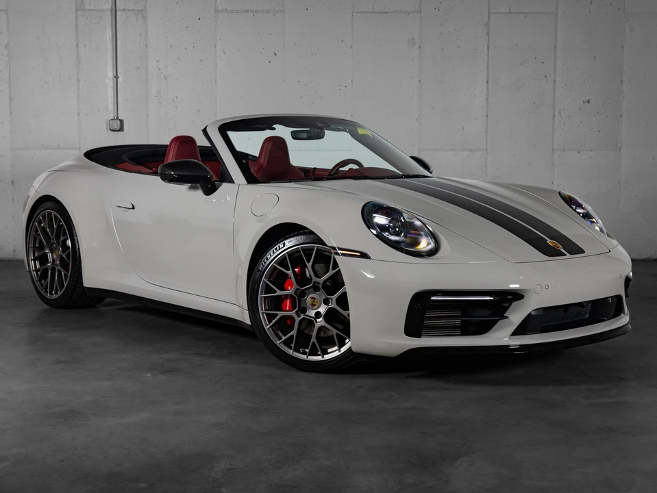2022 Porsche 992 Carrera 4S - Image 13 of 31