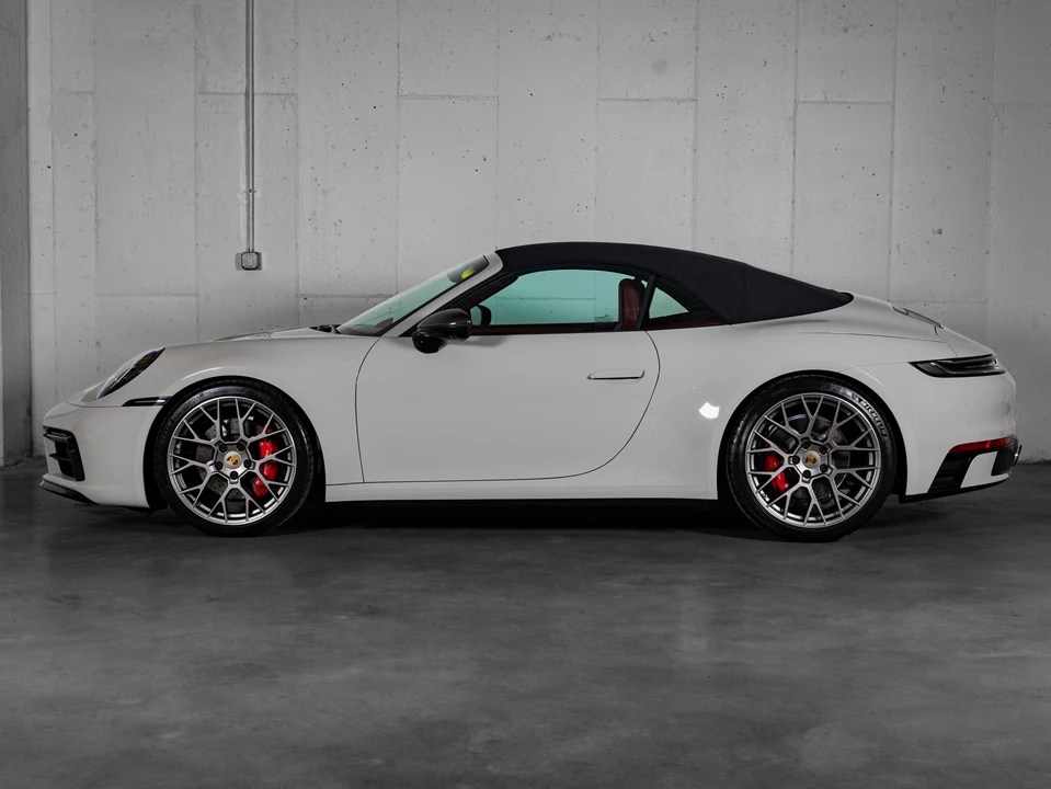 2022 Porsche 992 Carrera 4S - Image 8 of 31
