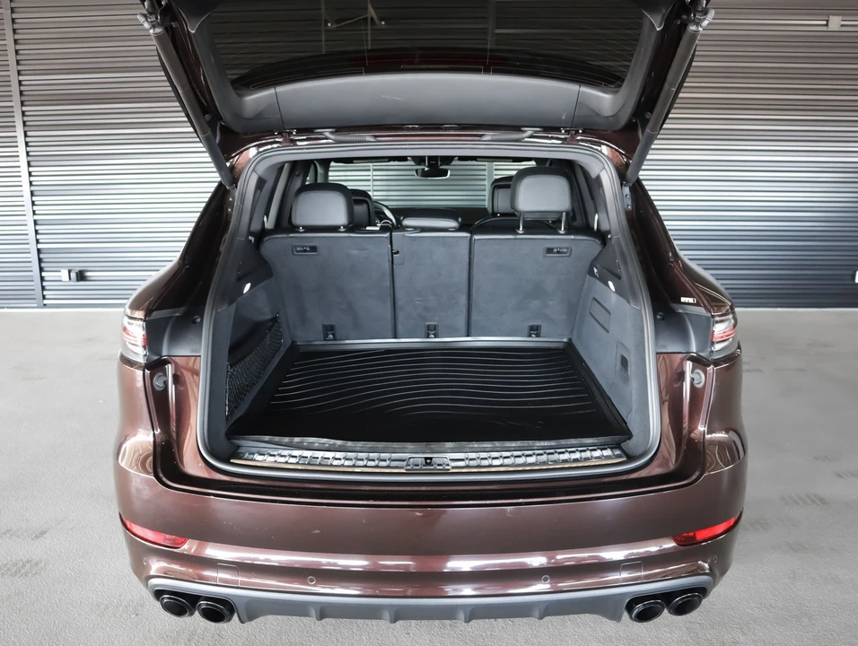 2023 Porsche 9Y0/9Y3 Cayenne S - Image 25 of 29
