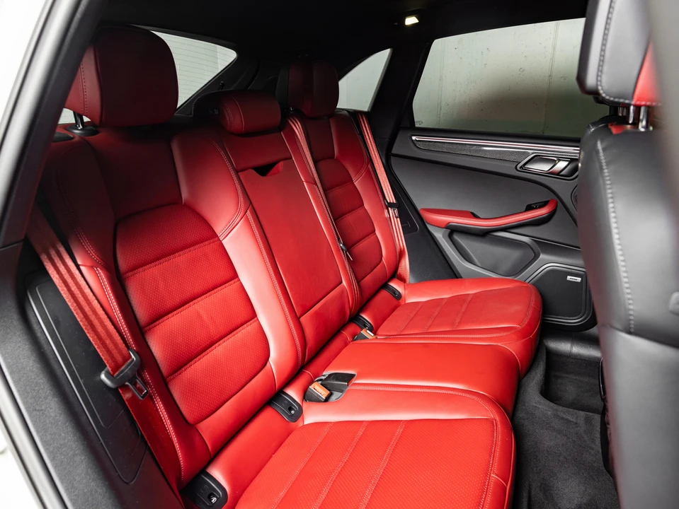 2023 Porsche Macan GTS - Image 20 of 31