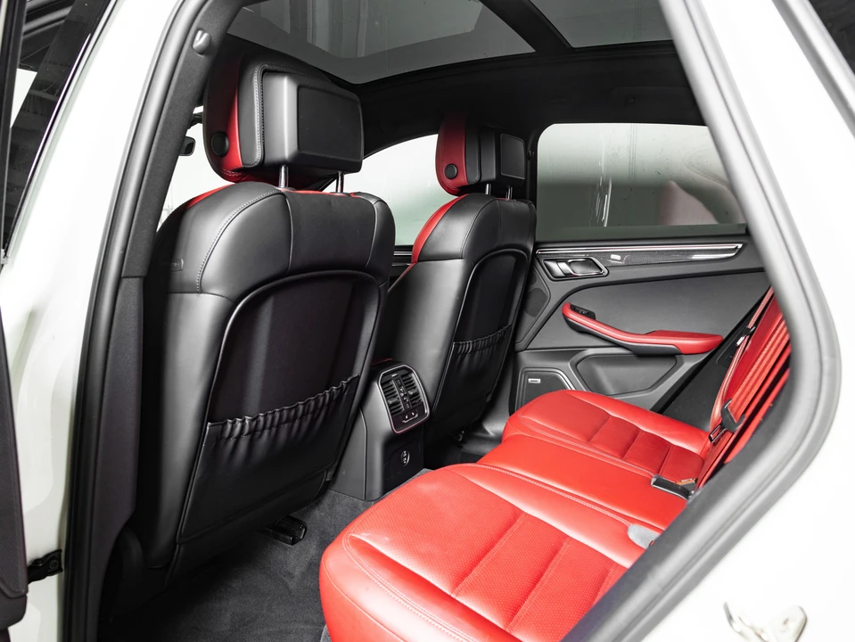 2023 Porsche Macan GTS - Image 23 of 31