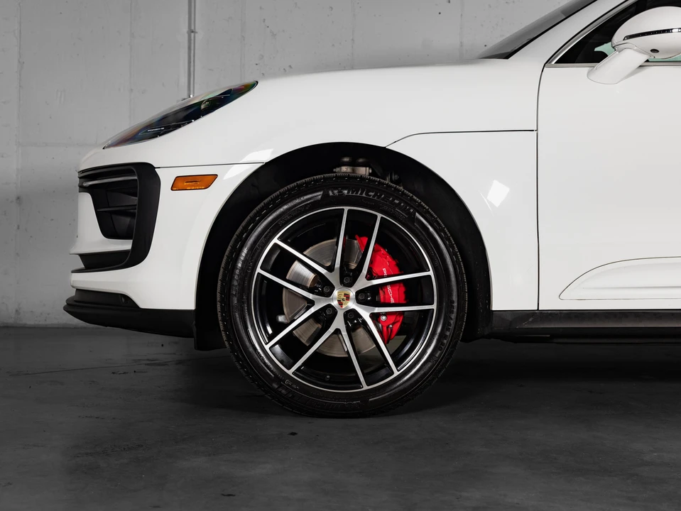 2023 Porsche Macan S - Image 12 of 31