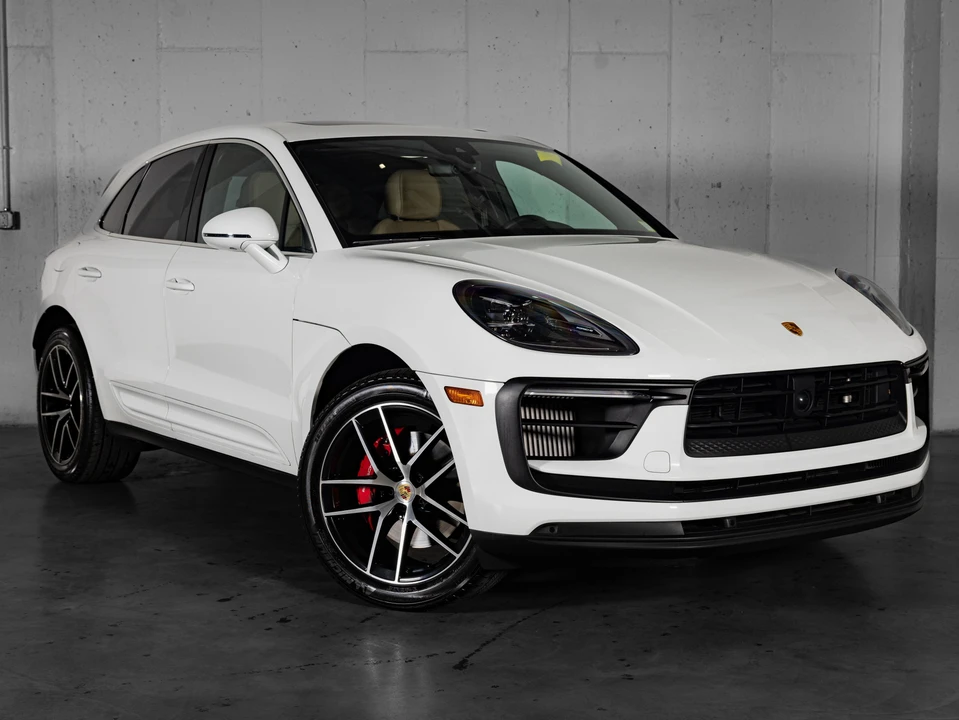 2023 Porsche Macan S - Image 10 of 31