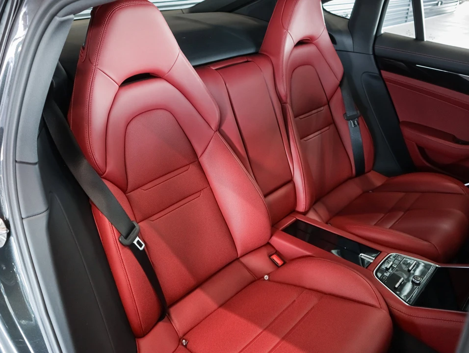 2023 Porsche Panamera - Image 6 of 30