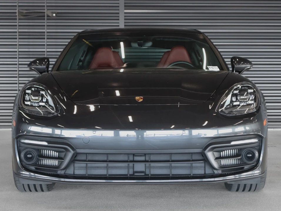 2023 Porsche Panamera - Image 8 of 30