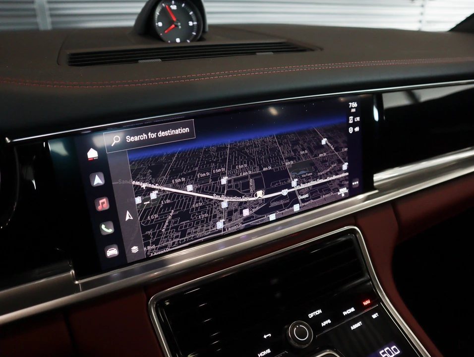 2023 Porsche Panamera - Image 21 of 30