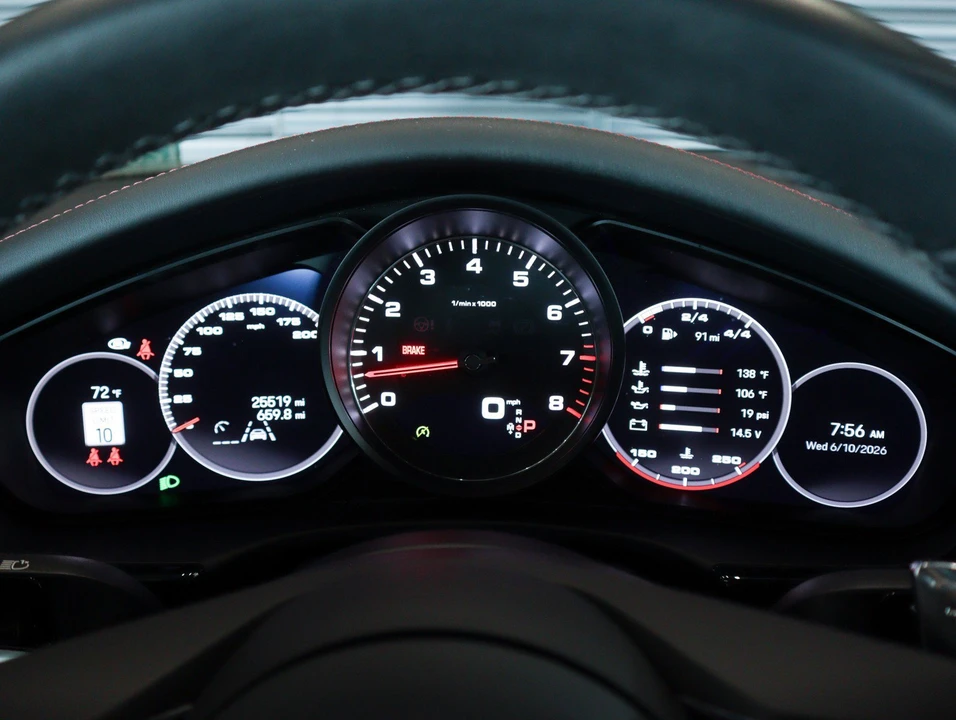 2023 Porsche Panamera - Image 14 of 30