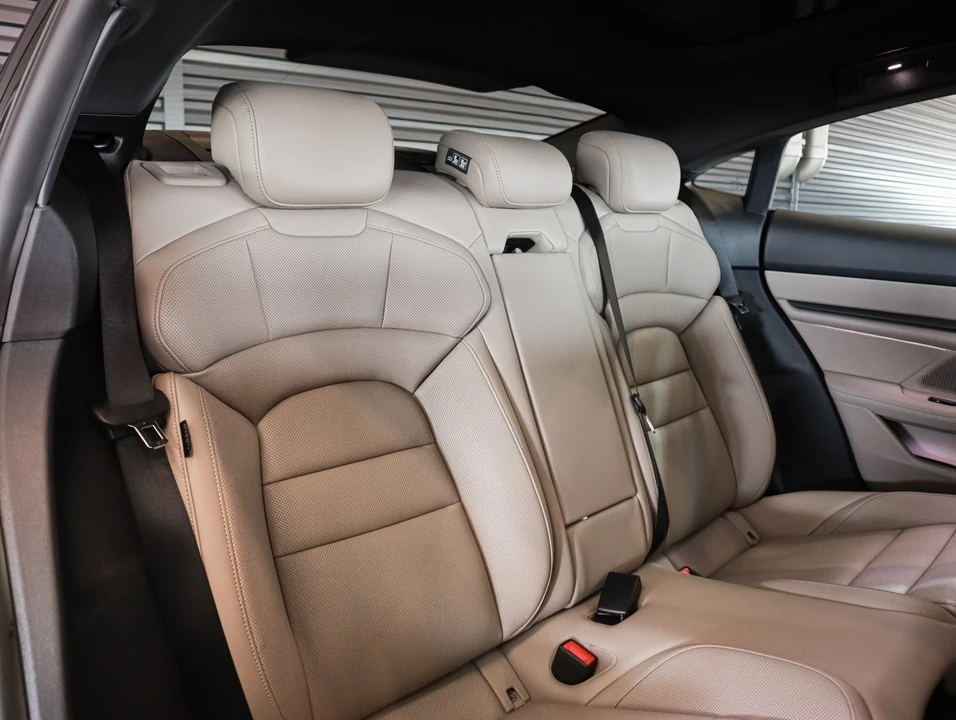 2023 Porsche Taycan - Image 6 of 28