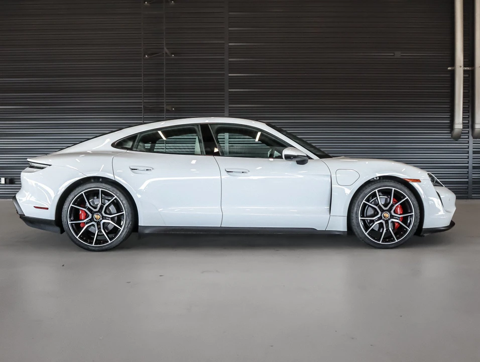 2023 Porsche Taycan - Image 11 of 28