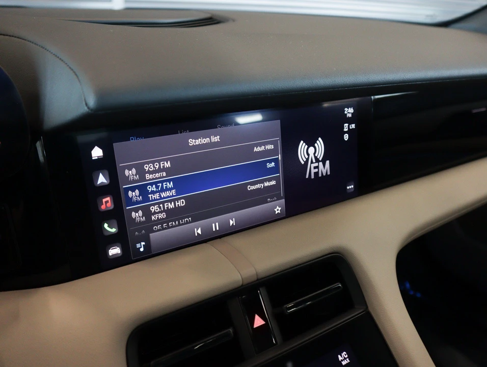 2023 Porsche Taycan - Image 20 of 28