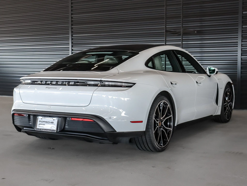 2023 Porsche Taycan - Image 10 of 28