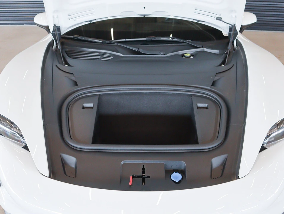 2023 Porsche Taycan - Image 26 of 28