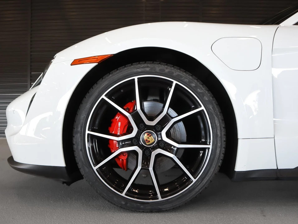 2023 Porsche Taycan - Image 12 of 28
