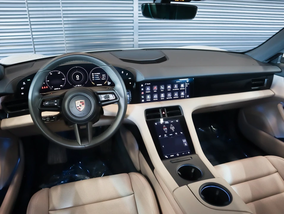 2023 Porsche Taycan - Image 18 of 28