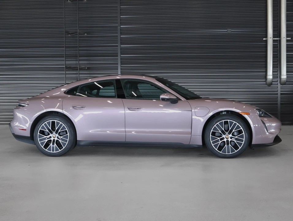 2023 Porsche Taycan - Image 11 of 30