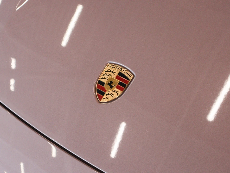 2023 Porsche Taycan - Image 27 of 30