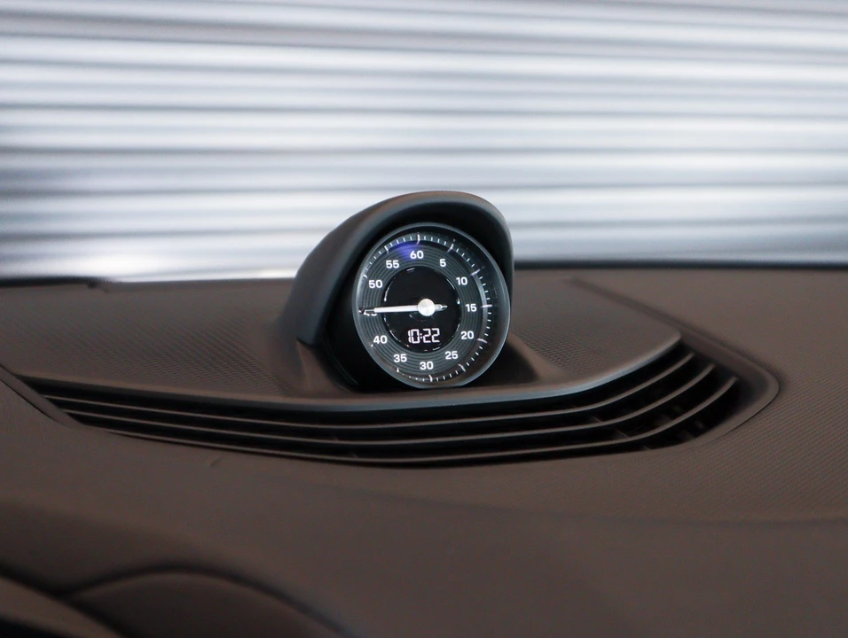 2023 Porsche Taycan - Image 22 of 30