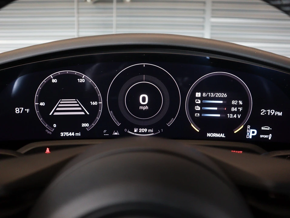 2023 Porsche Taycan - Image 17 of 31