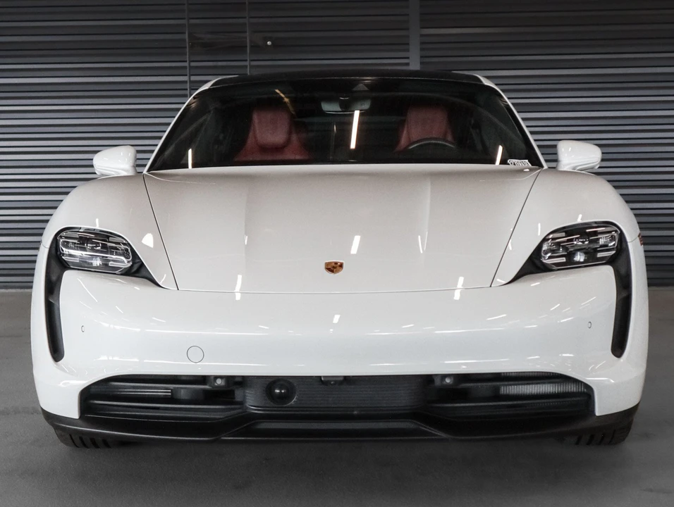 2023 Porsche Taycan - Image 8 of 31