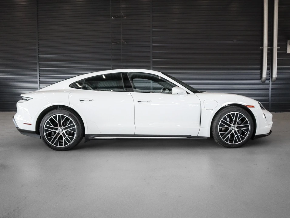 2023 Porsche Taycan - Image 11 of 31
