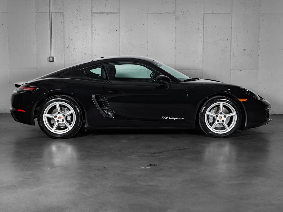 2024 Porsche 718 Cayman - Image 10 of 31