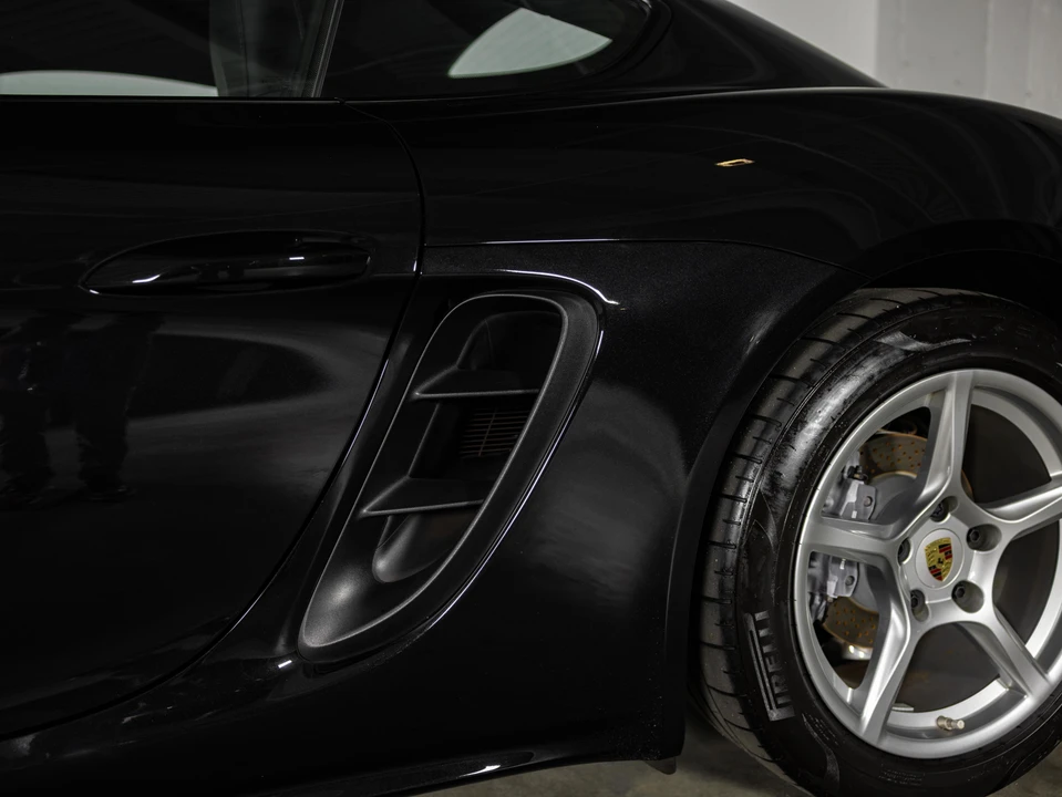 2024 Porsche 718 Cayman - Image 17 of 31