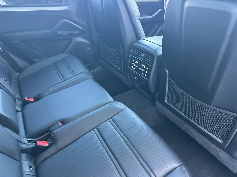 2024 Porsche 9Y0/9Y3 Cayenne - Image 26 of 31