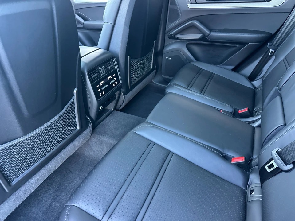 2024 Porsche 9Y0/9Y3 Cayenne - Image 23 of 31