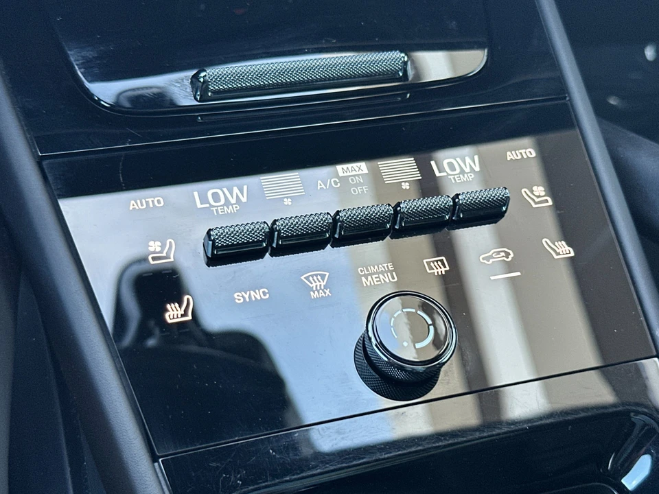 2024 Porsche 9Y0/9Y3 Cayenne - Image 20 of 31