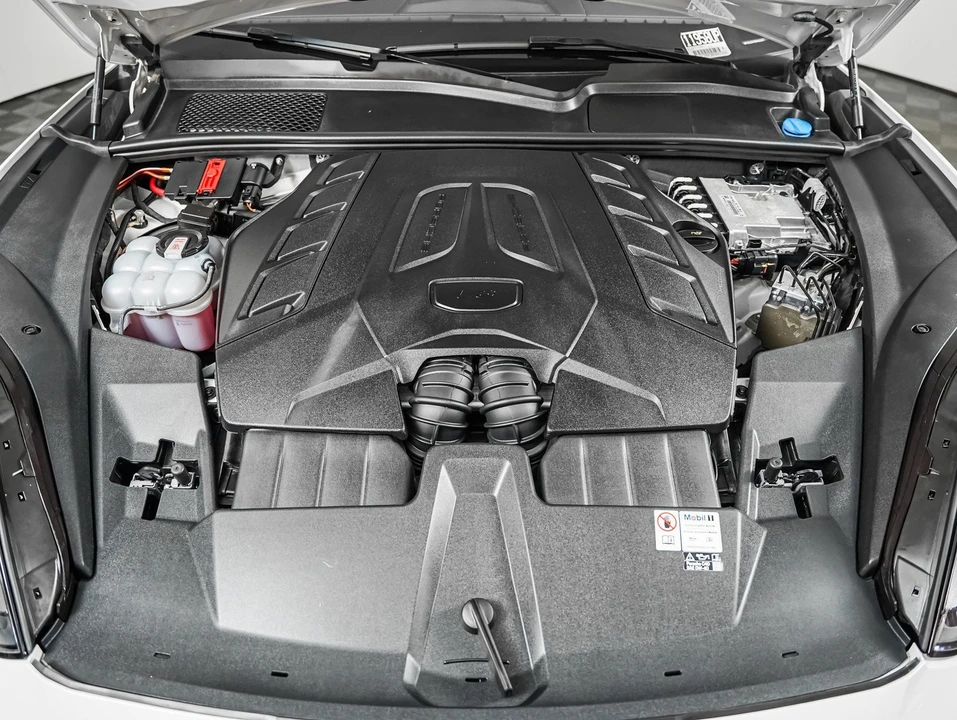 2024 Porsche 9Y0/9Y3 Cayenne Coupe - Image 12 of 29