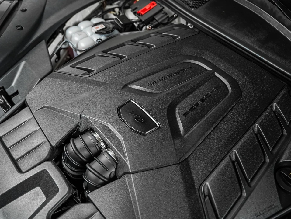2024 Porsche 9Y0/9Y3 Cayenne Coupe - Image 13 of 29