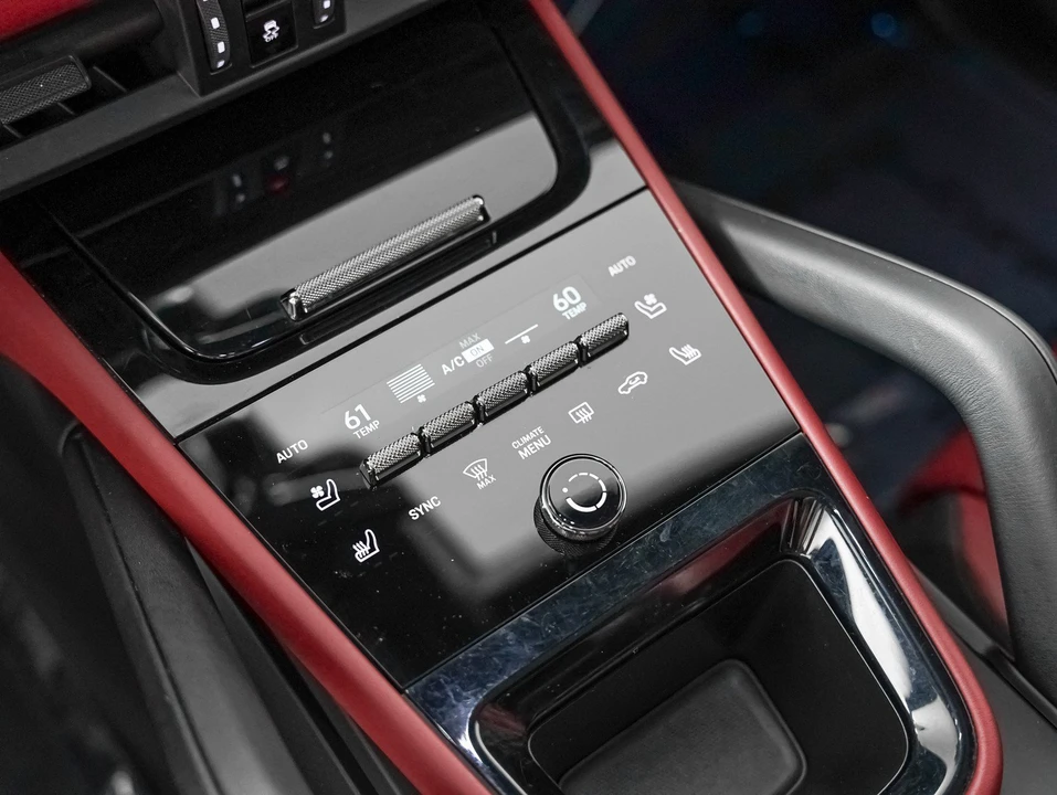 2024 Porsche 9Y0/9Y3 Cayenne Coupe - Image 20 of 29
