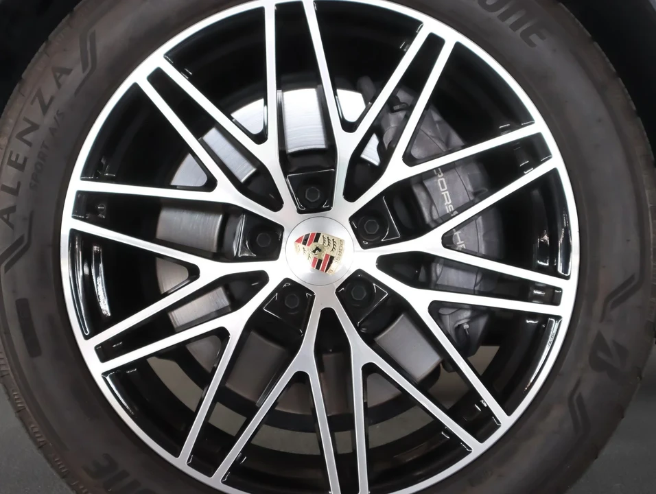 2024 Porsche 9Y0/9Y3 Cayenne - Image 28 of 29