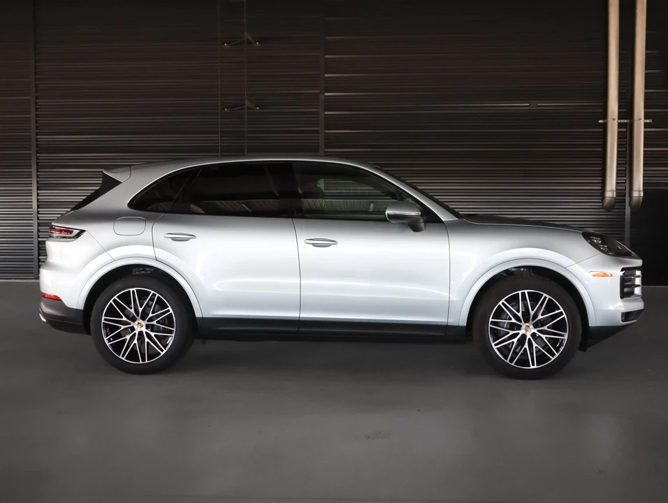 2024 Porsche 9Y0/9Y3 Cayenne - Image 11 of 29