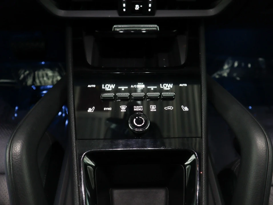 2024 Porsche 9Y0/9Y3 Cayenne - Image 16 of 29