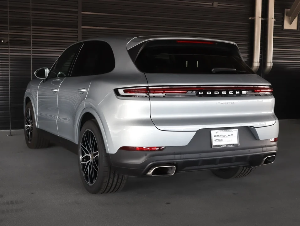 2024 Porsche 9Y0/9Y3 Cayenne - Image 3 of 29