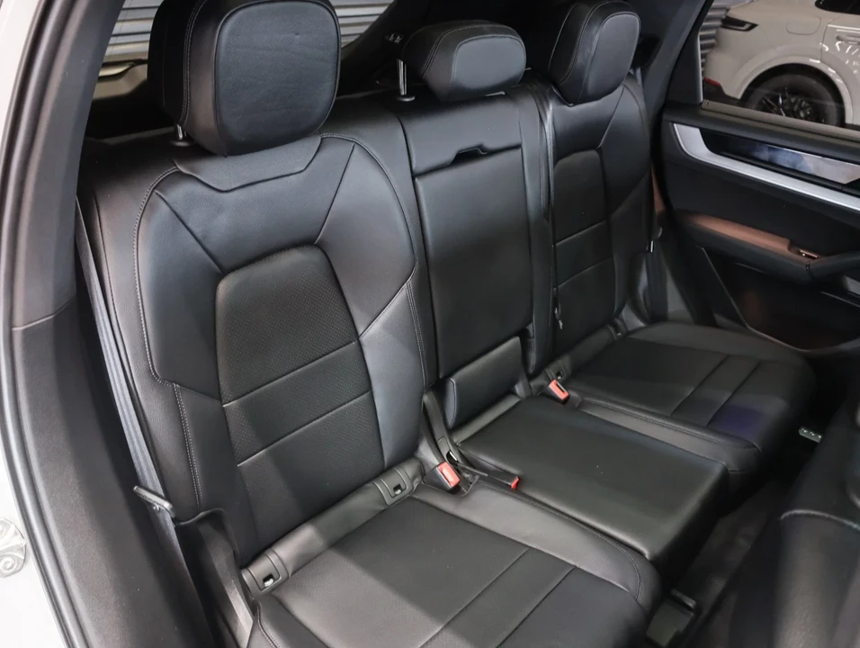 2024 Porsche 9Y0/9Y3 Cayenne - Image 6 of 31