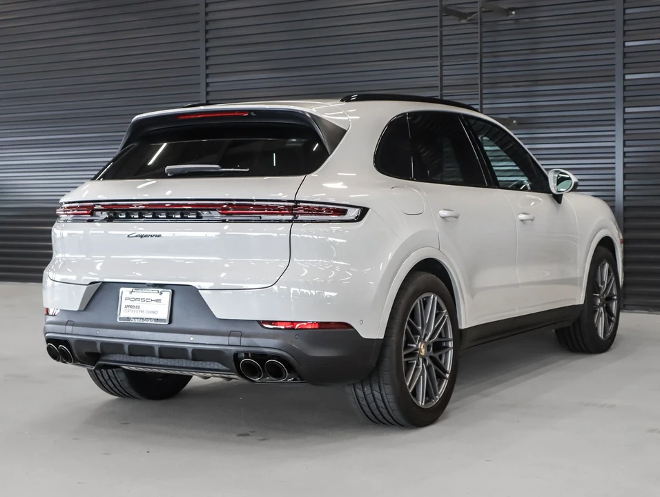 2024 Porsche 9Y0/9Y3 Cayenne - Image 10 of 31
