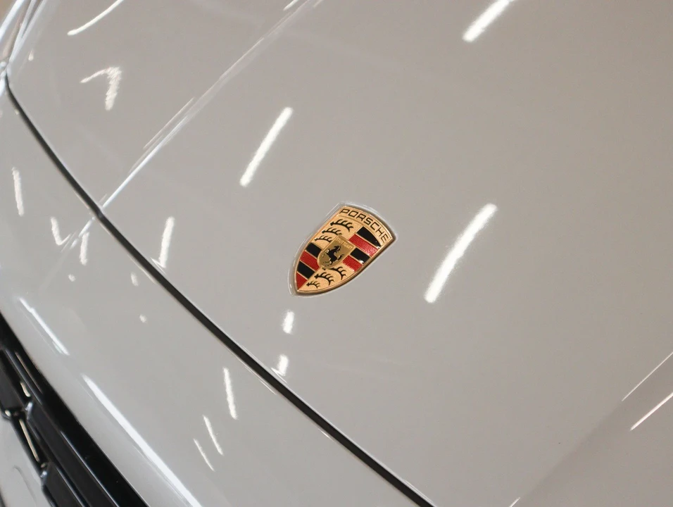 2024 Porsche 9Y0/9Y3 Cayenne - Image 29 of 31