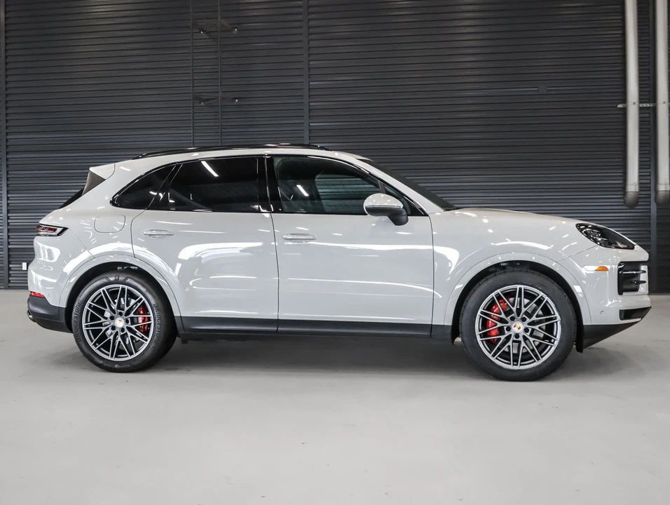 2024 Porsche 9Y0/9Y3 Cayenne - Image 11 of 31