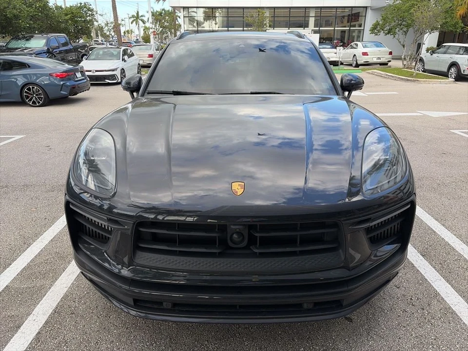 2024 Porsche Macan GTS - Image 7 of 18
