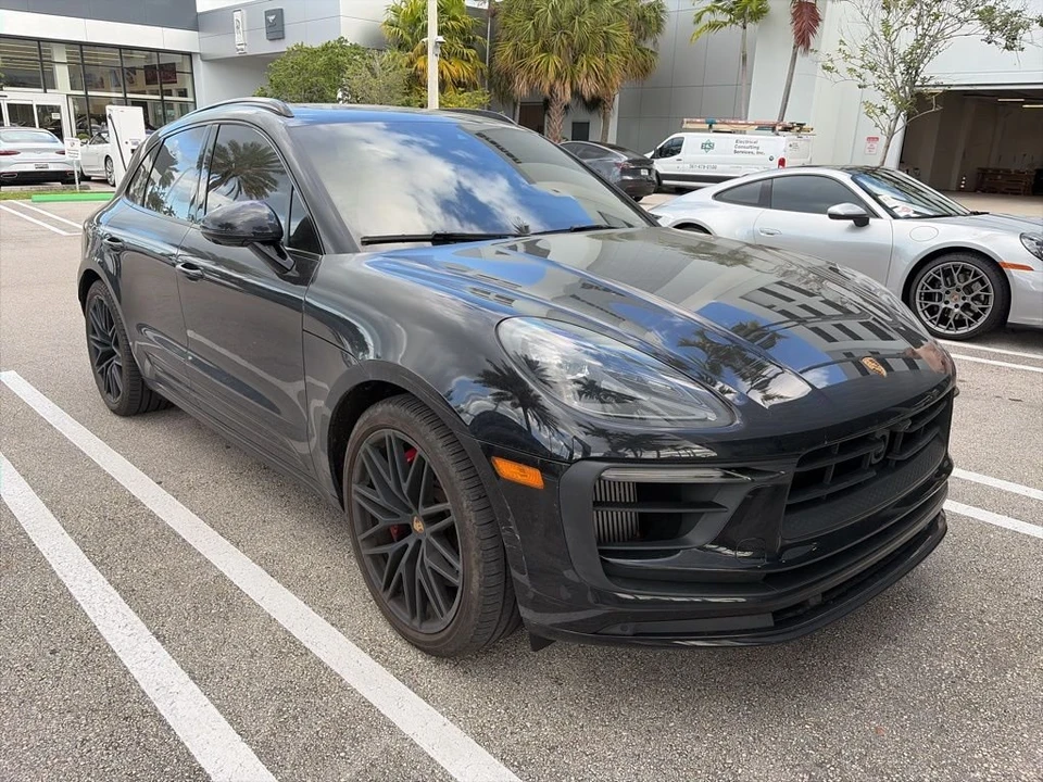 2024 Porsche Macan GTS - Image 8 of 18
