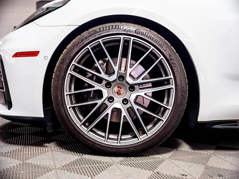2024 Porsche 976 Panamera - Image 14 of 31