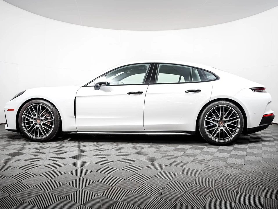 2024 Porsche 976 Panamera - Image 2 of 31