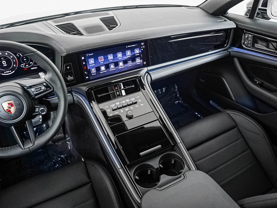 2024 Porsche 976 Panamera - Image 19 of 31