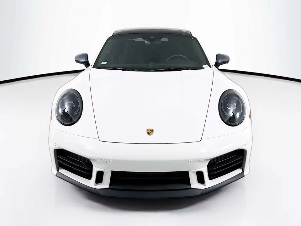 2025 Porsche 992 Carrera T - Image 6 of 31
