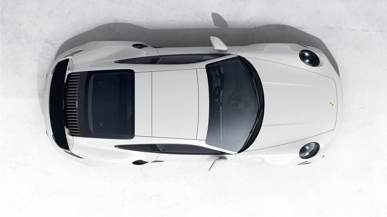2025 Porsche 992 Turbo S - Image 5 of 10